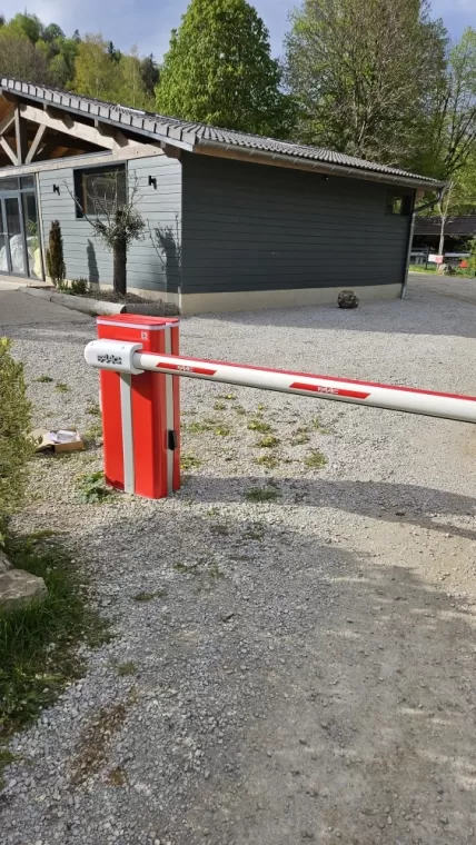 Installation d'une barrière électrique à Moirans, Oyonnax, ELEC 3E